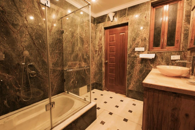 Bathroom 3, Ocean Suite, North Goa