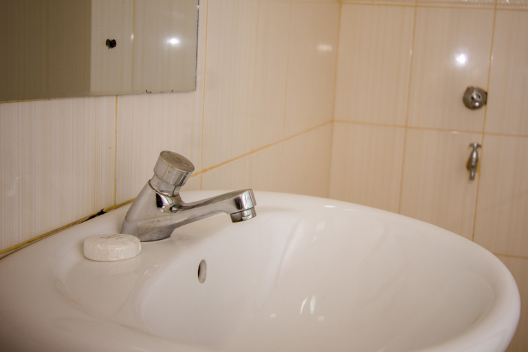 Bathroom 4, Sunstar Hotel, Roysambu