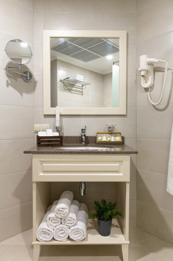 Bathroom 4, Grand Hotel Anapa, Anapskiy rayon