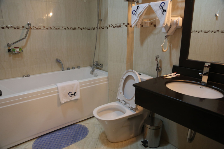 Bathroom 4, Caravan Hotel, Addis Abeba