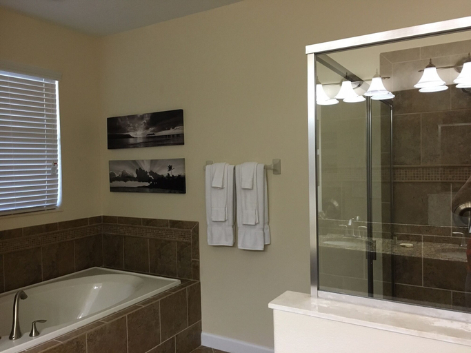 Bathroom 3, Champions Gate IHR 4108, Osceola