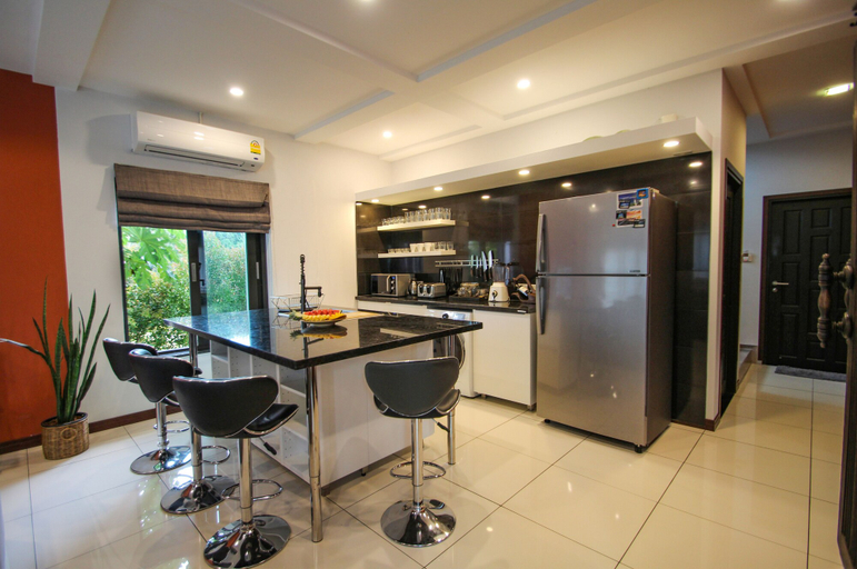 Food & Drinks, Resona Pool Villa by Aonanta Group, Mueang Krabi