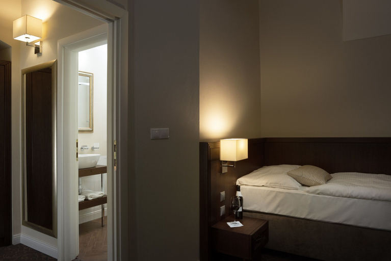 Bedroom 2, Hotel Ambassador, Košice I