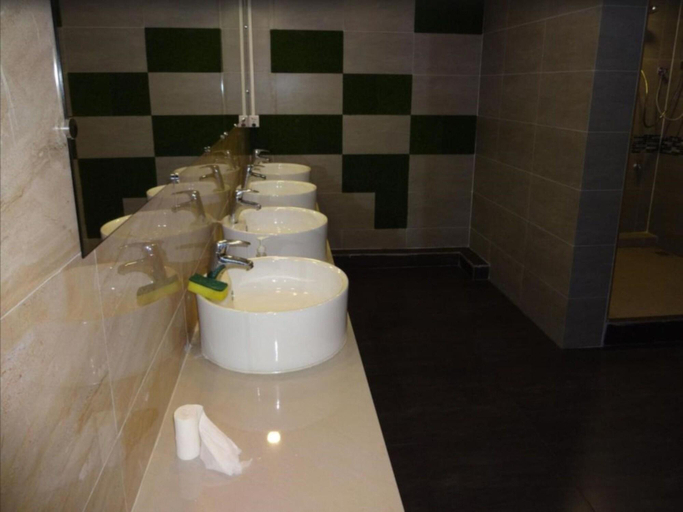 Bathroom 5, Wayfarer Rest, Yangon
