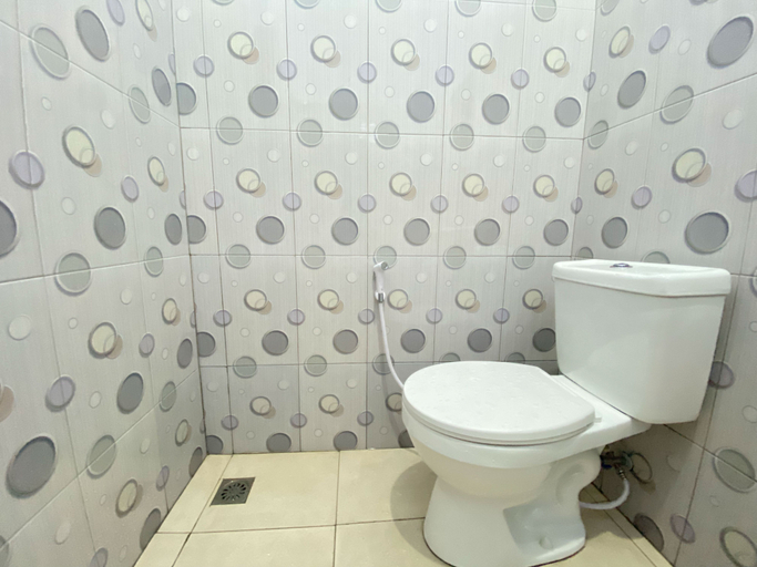 Bathroom 3, Kanaan Guesthouse RedPartner, Manado