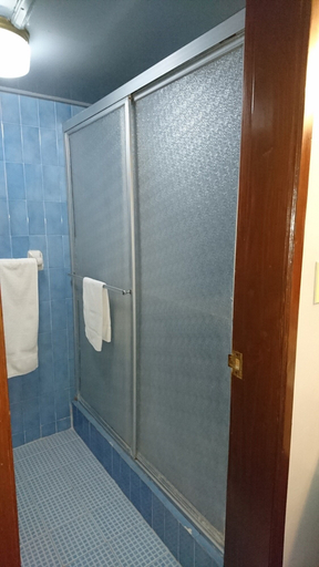 Bathroom 4, Hotel Villa Marina, Ensenada