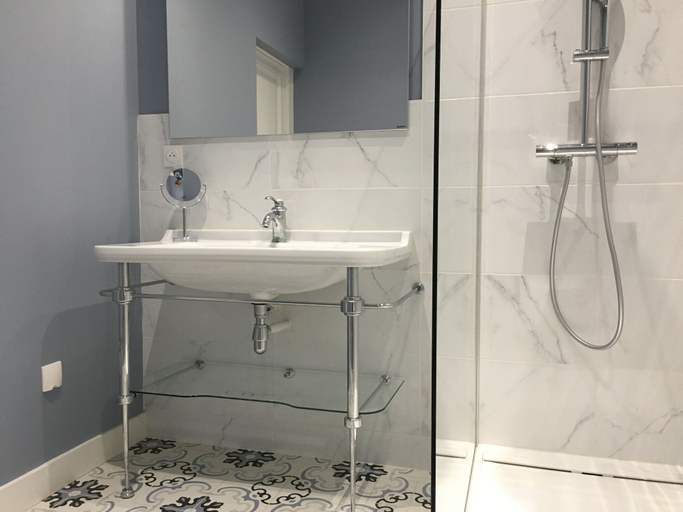 Bathroom, Chateau Vary, Maine-et-Loire