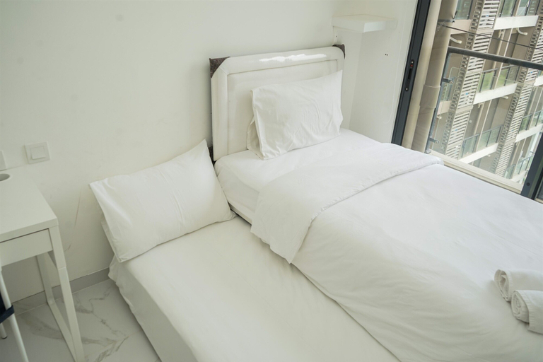 Bedroom 2, Minimalist Studio Room At Sky House Bsd Apartment, South Tangerang