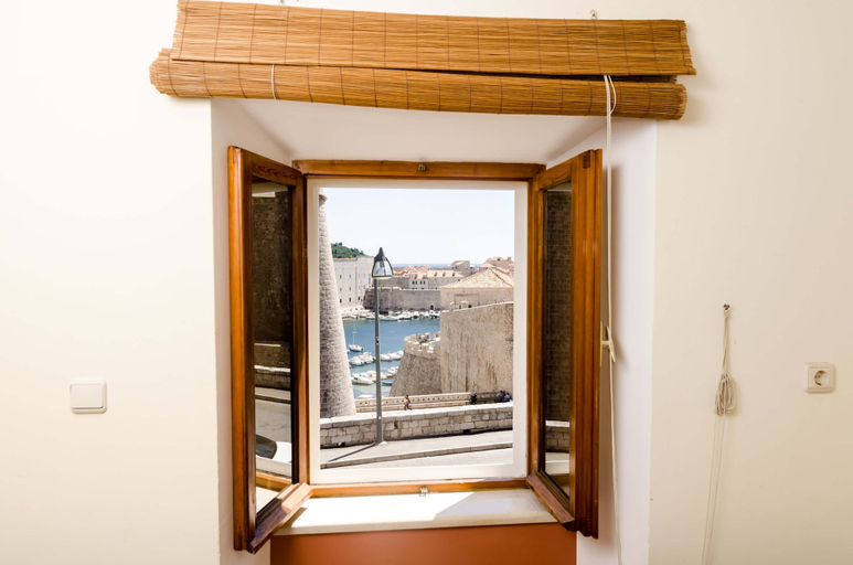 Interior 2, Studios Lončarica, Dubrovnik