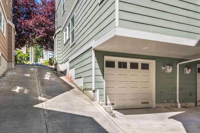Exterior & Views 2, Seattle Vacation Home: Wall St., Seattle