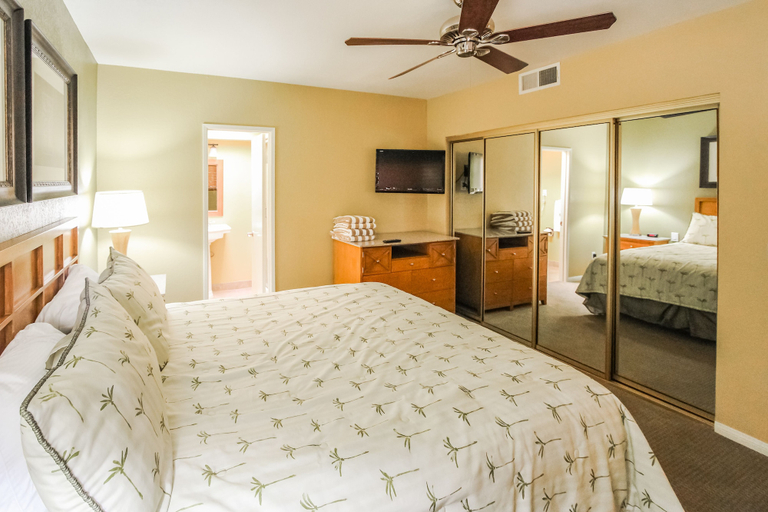 Bedroom 4, Desert Isle Resort, Riverside