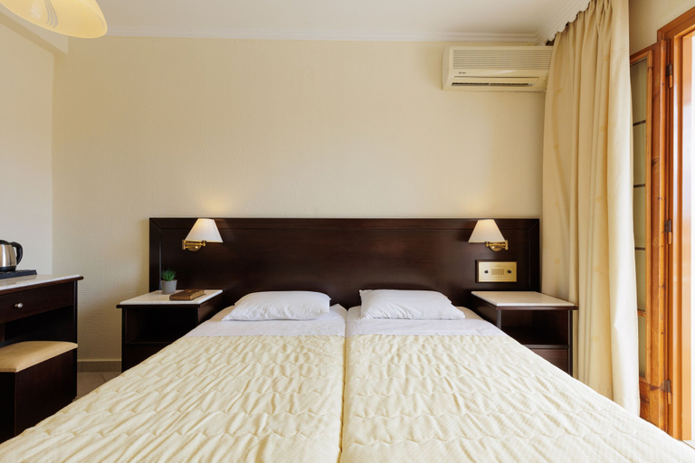 Bedroom 3, Aphrodite Beachfront Hotel, Ionian Islands