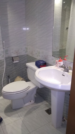 Bathroom 4, Hotel Sea Shell, Dhaka