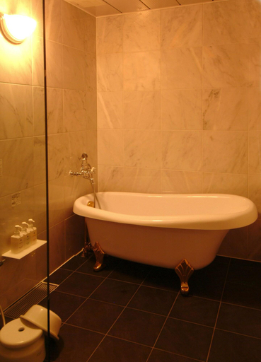 Bathroom, Yamanote Hotel, Daisen
