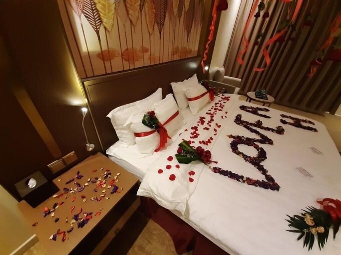 Bedroom 4, Qasr Alshamal Hotel