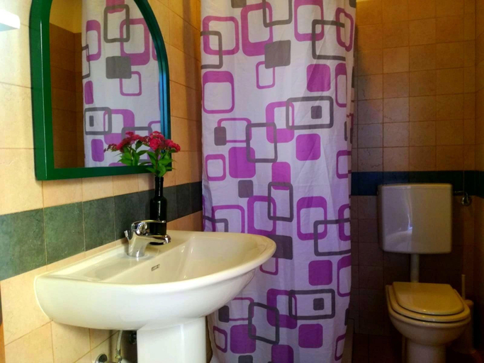 Bathroom, Agriturismo Radovic, Trieste