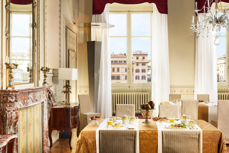 Food & Drinks, Leone Blue Suites, Florence