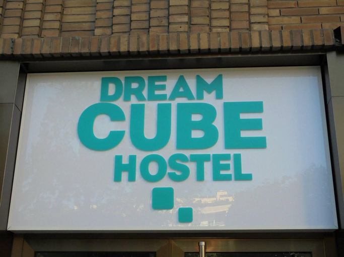 Exterior & Views 2, Dream Cube Hostel, Barcelona