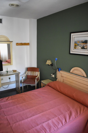 Bedroom 3, Hotel Los Bartolos, Murcia
