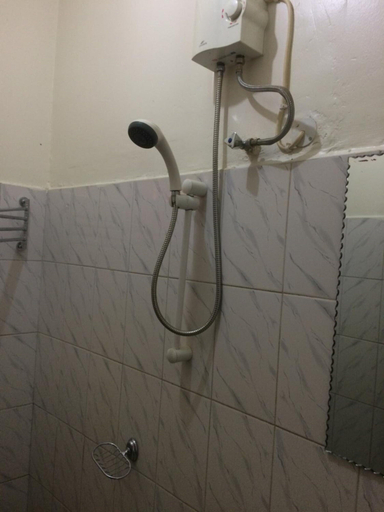 Bathroom, Suba Motel, Kinkiizi
