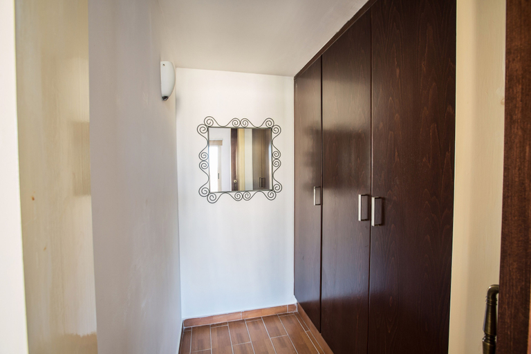 Others 5, Tonia Villas
