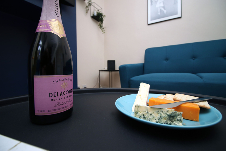 Food & Drinks 4, Karah Suites - Church Road I, South Gloucestershire