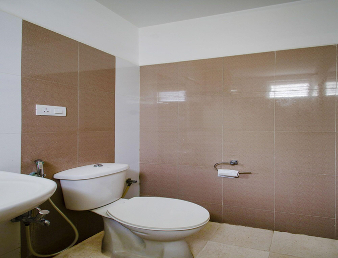 Bathroom 4, FabHotel Blue Dawn Suites, Hyderabad