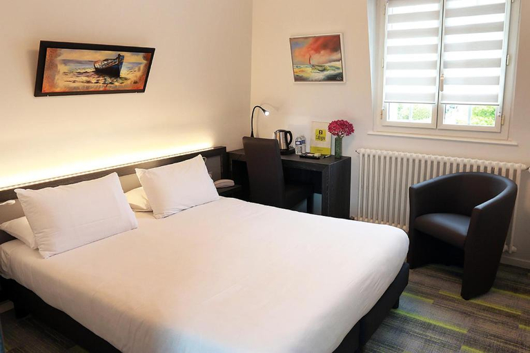 Bedroom 2, Logis Hotel le Prieuré, Finistère