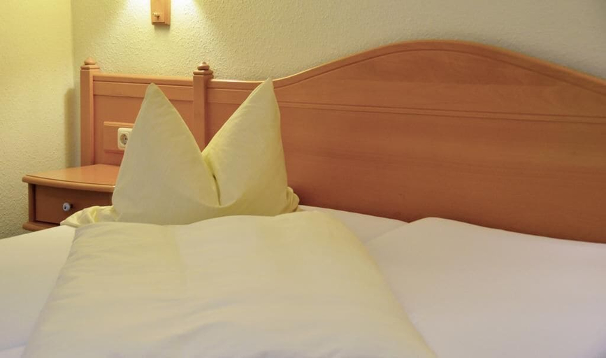 Bedroom 2, Hotel-Gasthof Am Forsthof, Amberg-Sulzbach