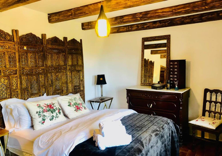 Bedroom 2, Masia Mimosa, Girona