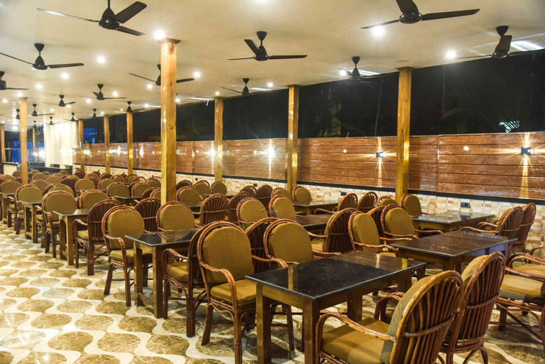 Food & Drinks, Don Hill Beach Resort, North Goa