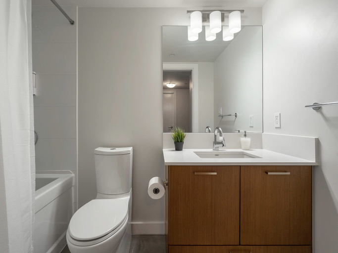 Bathroom 4, Sterling Suites - Yaletown, Greater Vancouver