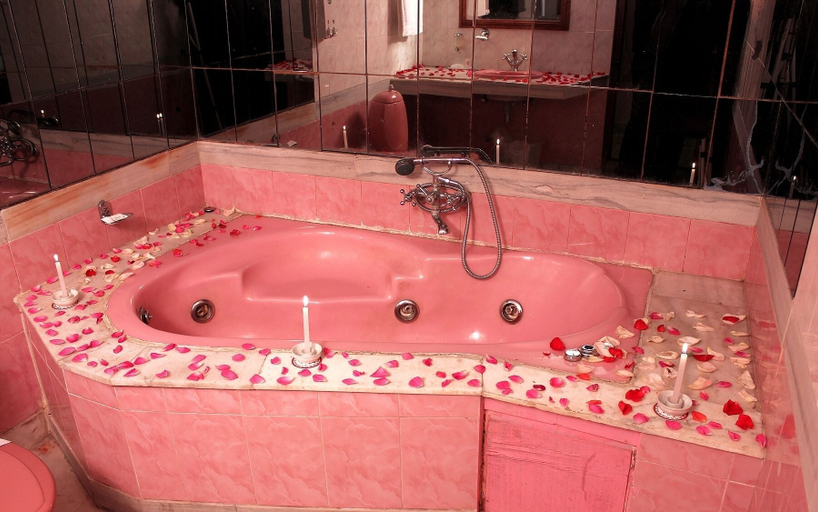 Bathroom 4, Snow King Retreat - The Heaven, Shimla
