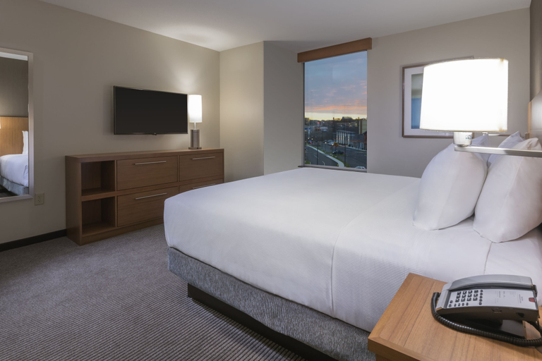 Bedroom 3, Hyatt Place Marlborough/Apex Center, Middlesex