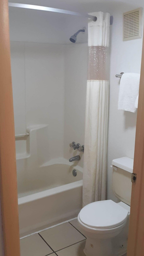 Bathroom 5, Maingate Florida Hotel, Osceola