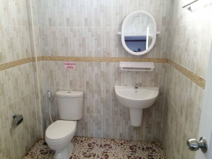 Bathroom, VIPAT BUNGKAN HOTEL, Bung Kan