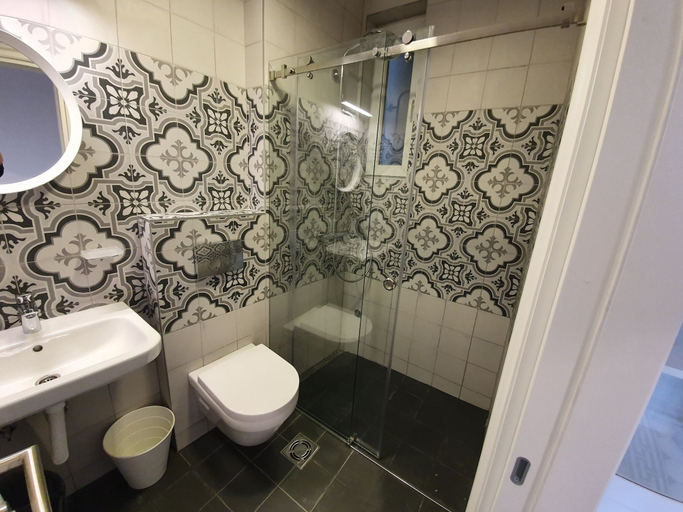 Bathroom, Apartment Slavija Square III, Belgrade