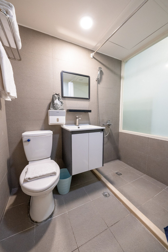 Bathroom 4, Hotelshere-Ximen, Taipei City