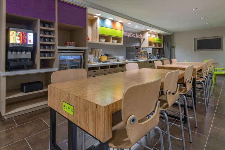 Food & Drinks 4, Home2 Suites by Hilton Kingman, Mohave
