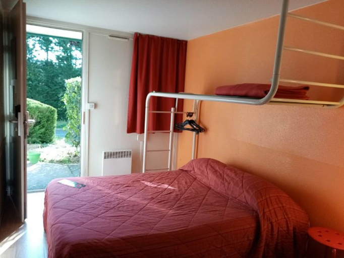 Bedroom 3, Premiere Classe Saint Etienne Nord - Villars, Loire