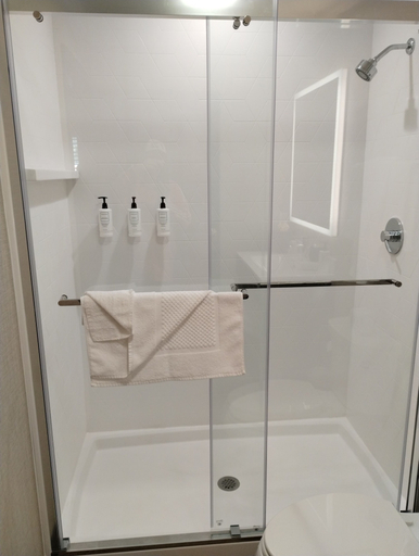 Bathroom 5, Hotel NoBo Cascade, Tapestry Collection by Hilton, Valley