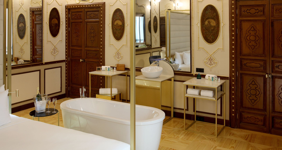 Bathroom 5, Axel Hotel Madrid - Adults Only, Madrid