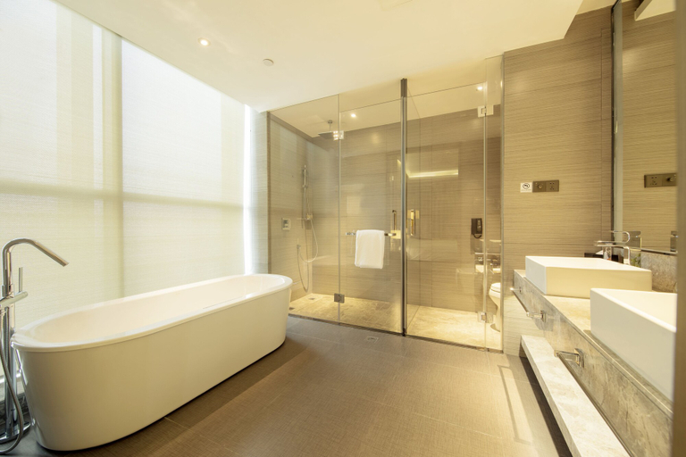 Bathroom 4, The Qube Hotel Xuzhou East, Xuzhou