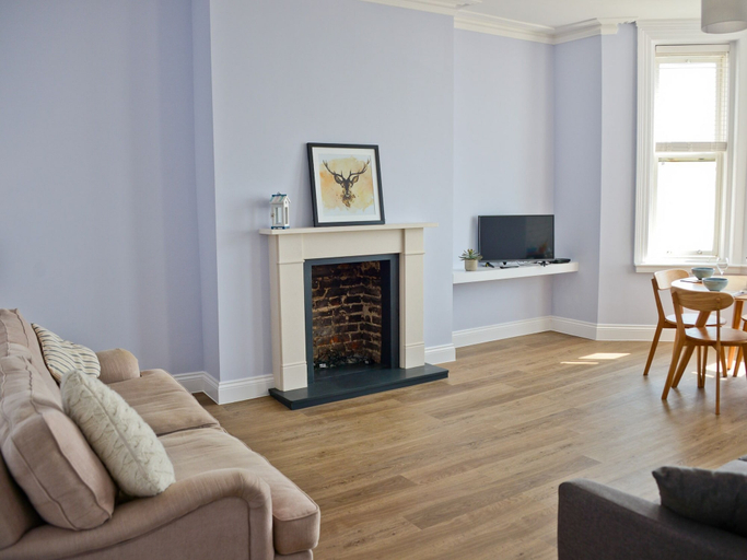 Others 5, Seaview, West Sussex