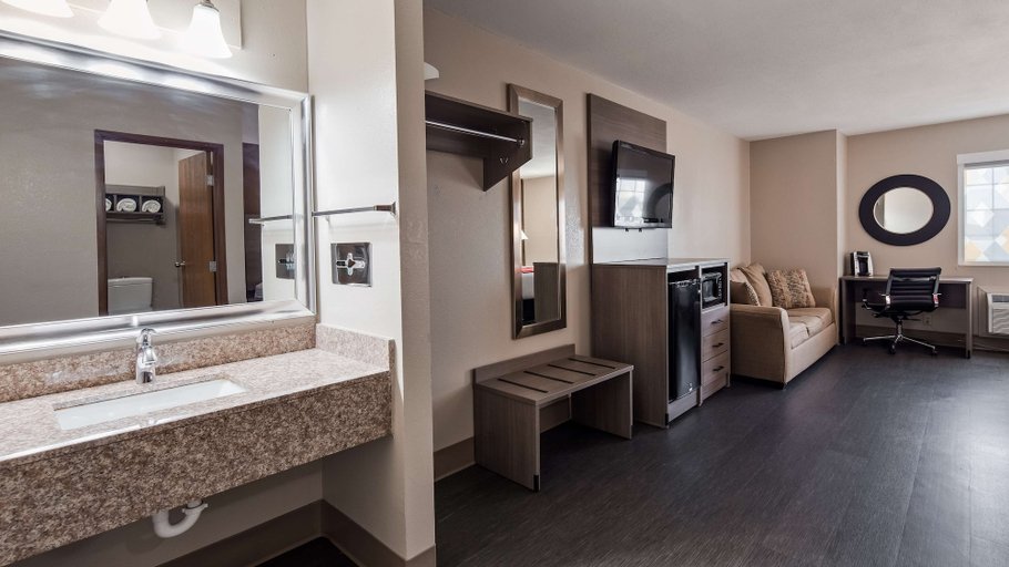Bathroom 4, SureStay Plus Hotel by Best Western Kearney Liberty North, Kansas City