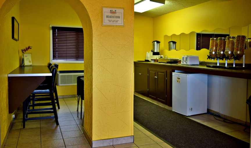 Others 5, Centre Suite Inns Motel, Division No. 12