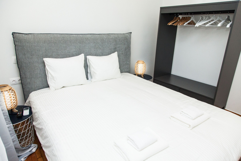 Room 2, Amazing Modern Apt in Athens DT, Attica