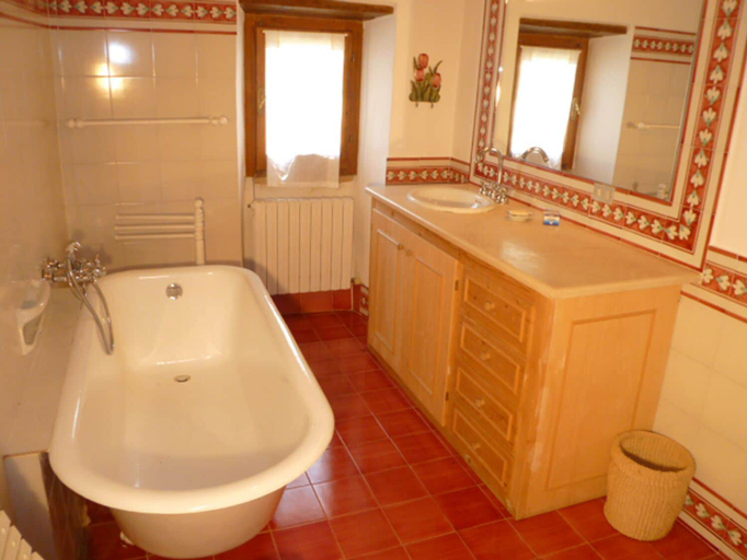 Bathroom 4, Della Genga, Perugia