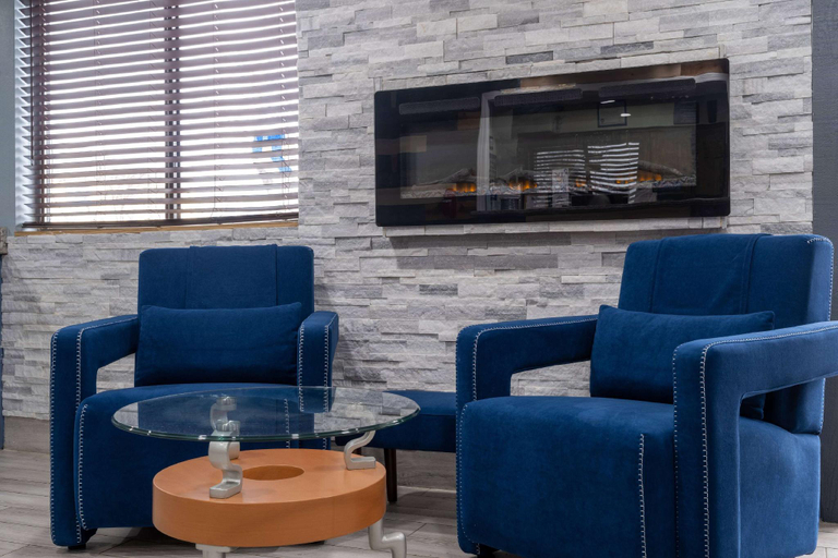 Public Area 2, Super 8 By Wyndham Merrillville/Gary Area, Lake
