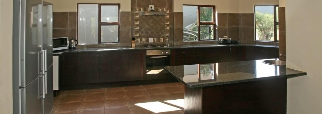 Private kitchen, Elements Bush Villa 216, Waterberg